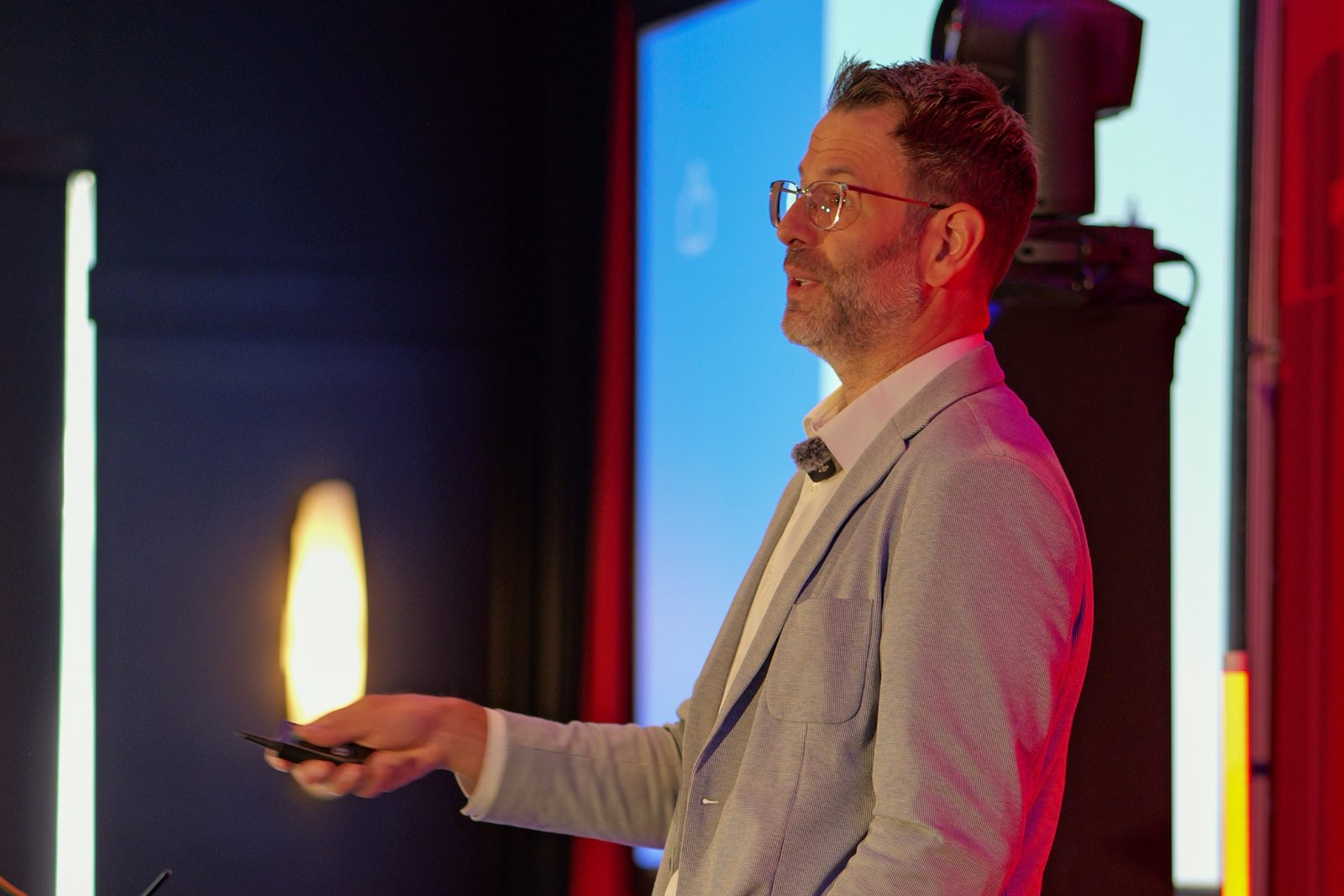 Vincent Lavoie sur scène au Boot Camp Remax Crystal et Remax d’ici, le 15 octobre 2026